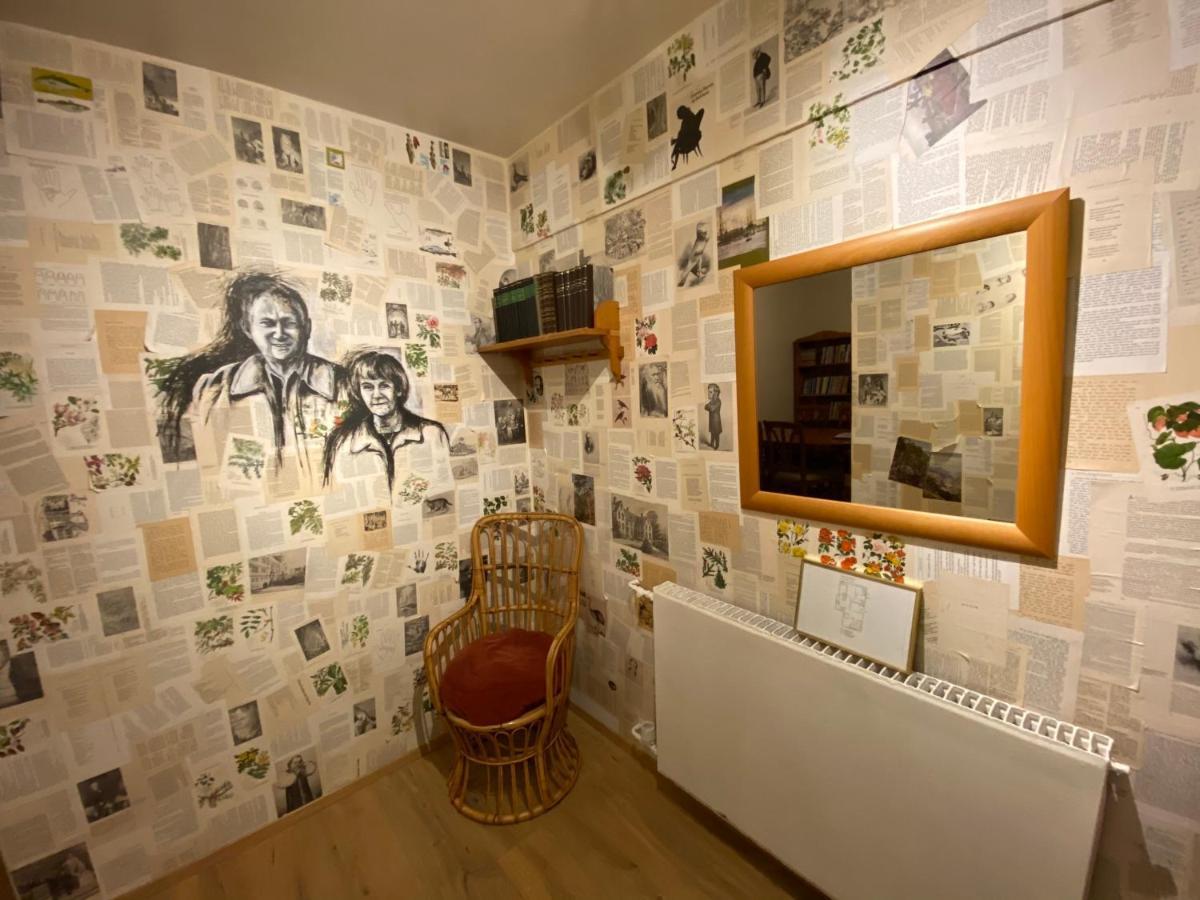 The Bookstore Family Apartment Хелисандур Екстериор снимка