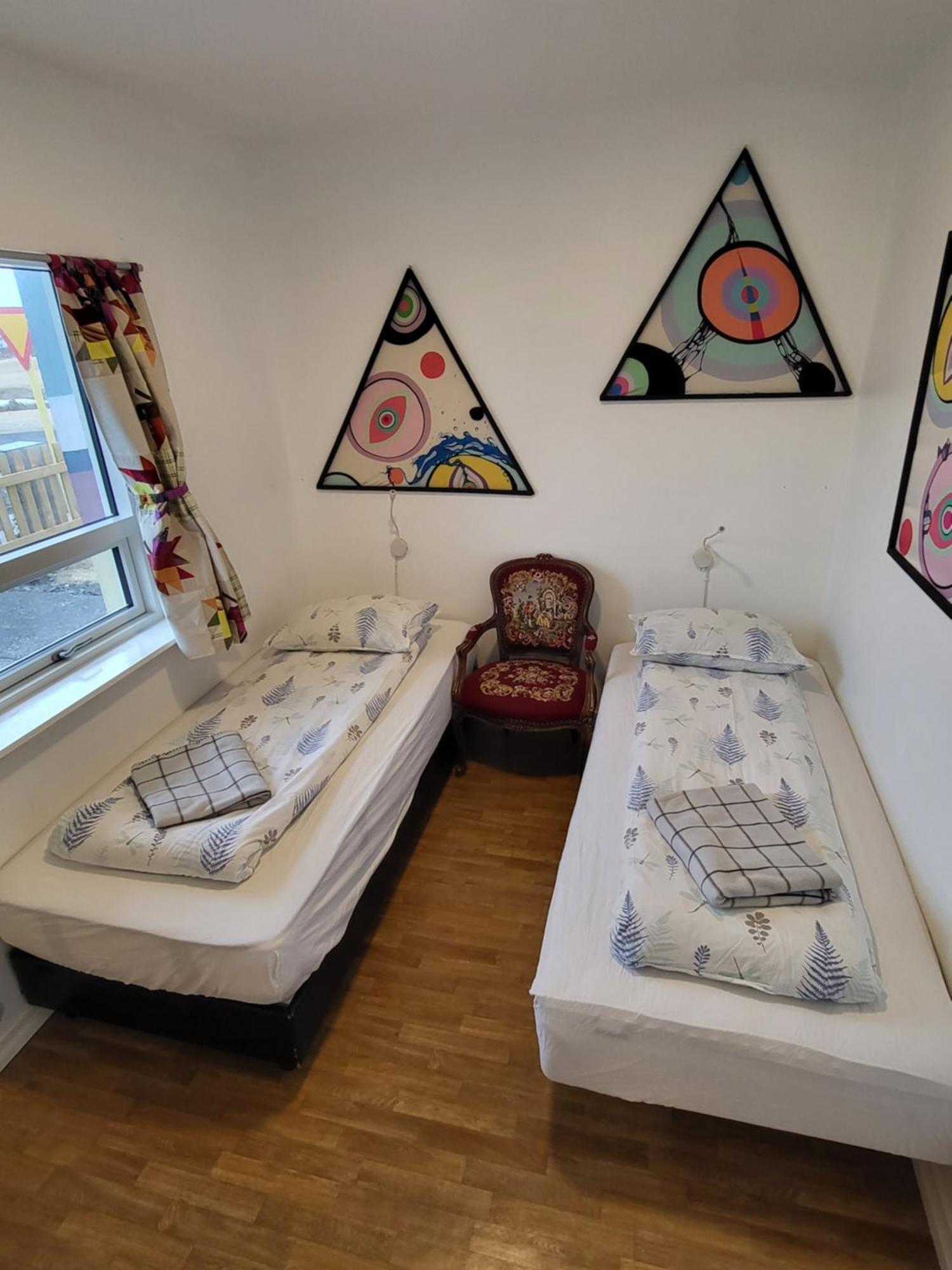 The Bookstore Family Apartment Хелисандур Екстериор снимка